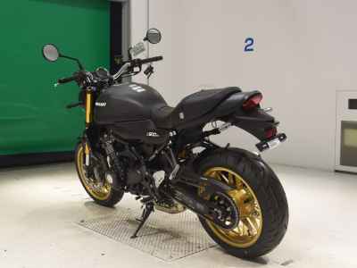 Kawasaki Z900RS SE 2025