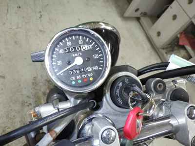 Yamaha SR400 2004
