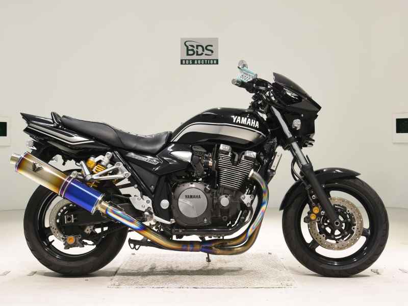 Yamaha XJR1300 2016