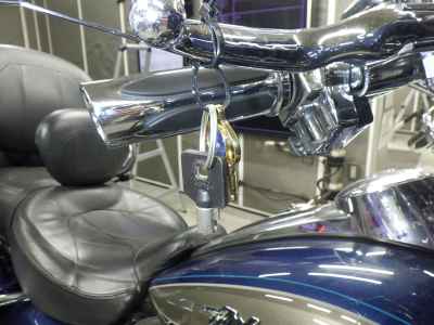 Harley-Davidson FLHTCUSE1800 CVO 2009