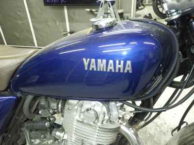 Yamaha SR400 2021