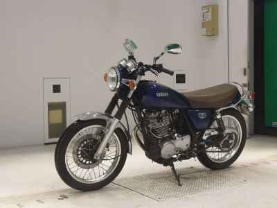 Yamaha SR400 2021