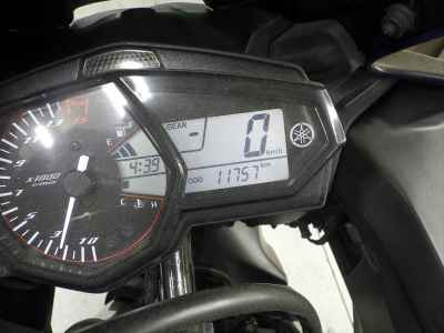 Yamaha YZF-R25 2015