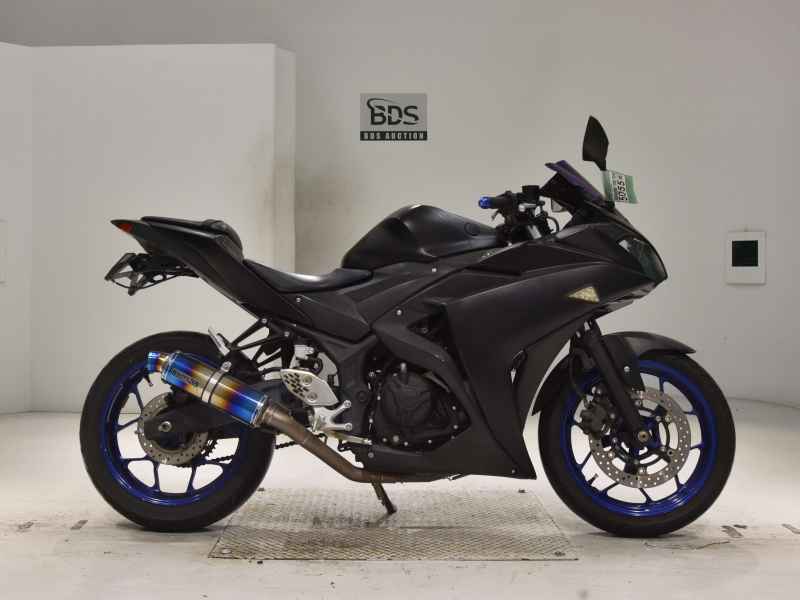 Yamaha YZF-R25 2015