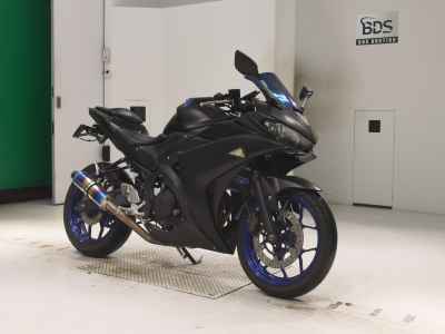 Yamaha YZF-R25 2015