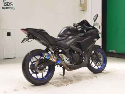 Yamaha YZF-R25 2015