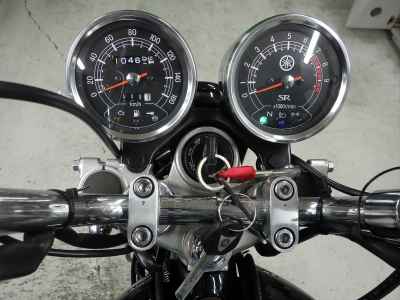Yamaha SR400 2017