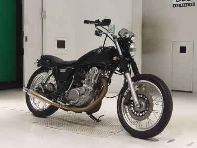 Yamaha SR400 2017