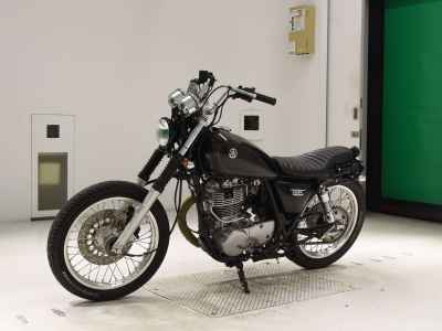 Yamaha SR400 2017