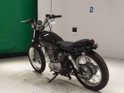 Yamaha SR400 2017