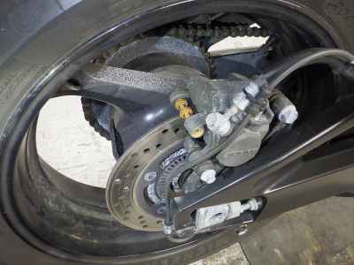 Suzuki GSR400 2009