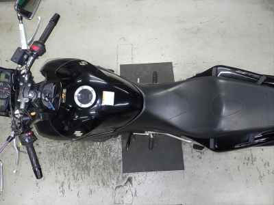 Suzuki GSR400 2009