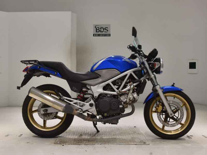 Honda VTR250 2011