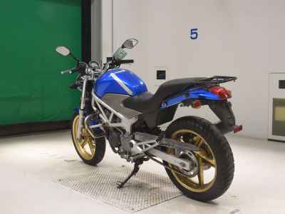 Honda VTR250 2011