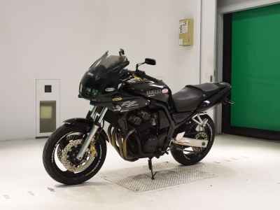 Yamaha FZ400 1997
