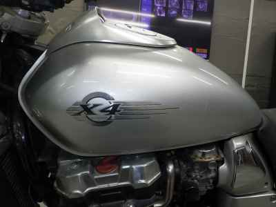 Honda X4 1998