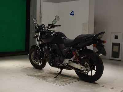 Honda CB400SF 2021