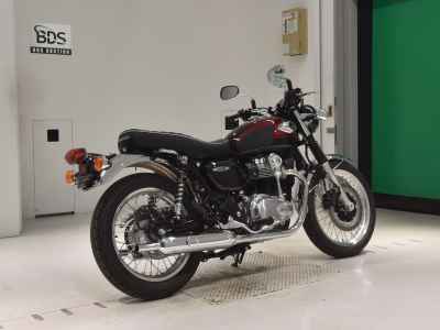 Kawasaki W800 2024