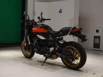 Kawasaki Z900RS 2022