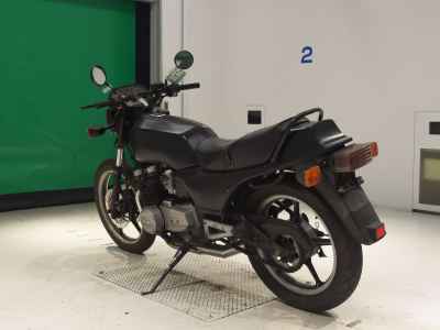 Kawasaki Z400FX 2023