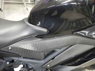 Yamaha YZF-R25 2021