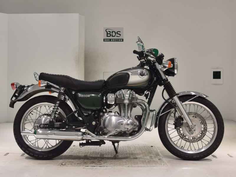 Kawasaki W800 2011