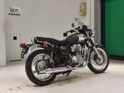 Kawasaki W800 2011
