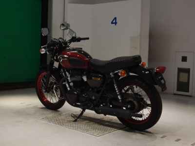 Kawasaki W800 2012