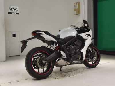 Honda CBR650R 2023