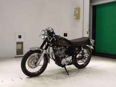 Yamaha SR400 2021