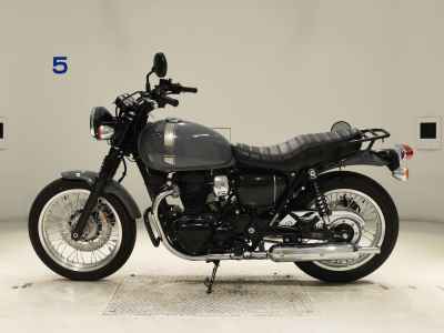 Kawasaki W800 2022