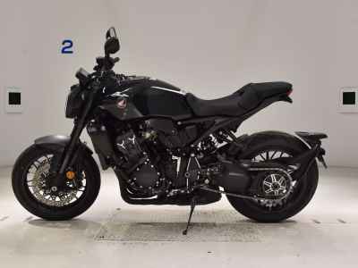 Honda CB1000R 2023