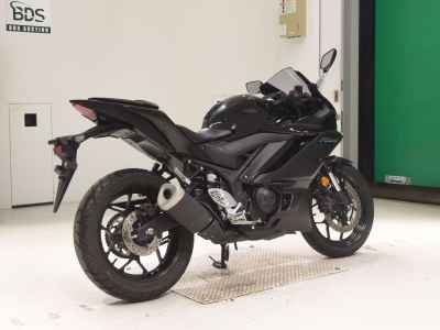 Yamaha YZF-R25 2022
