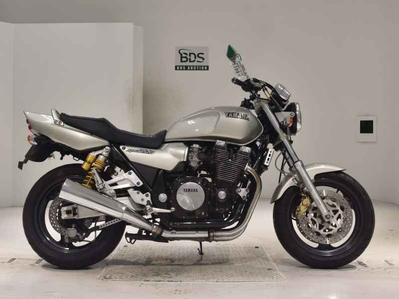Yamaha XJR1200 1995