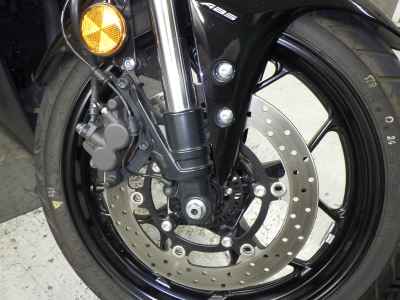 Yamaha YZF-R25 2023