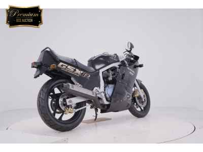 Suzuki GSX-R750 1987