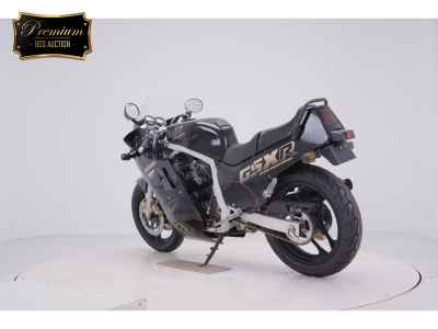 Suzuki GSX-R750 1987