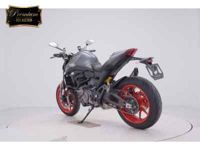 Ducati Monster 937 2022