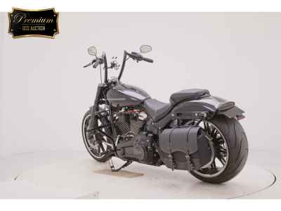 Harley-Davidson Breakout FXBRS114 2019