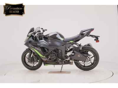Kawasaki ZX-6R 2025