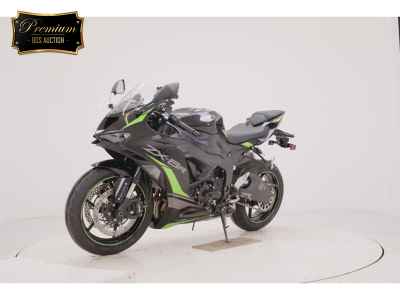 Kawasaki ZX-6R 2025