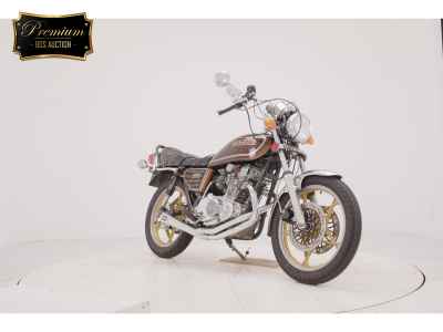 Suzuki GS400 2001
