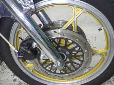 Suzuki GS400 2001