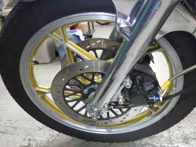 Suzuki GS400 2001