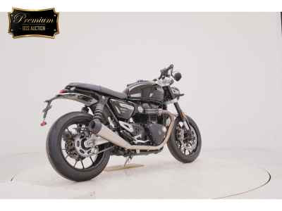 Triumph Speed Twin 2024