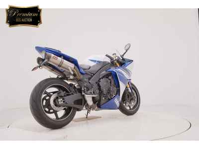 Yamaha YZF-R1 2015