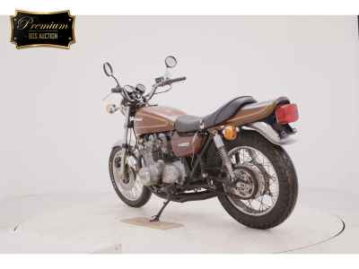Kawasaki KZ900 2025