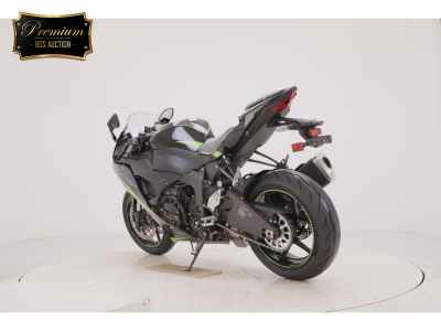 Kawasaki ZX-6R 2025