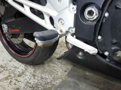 Suzuki GSR400 2009