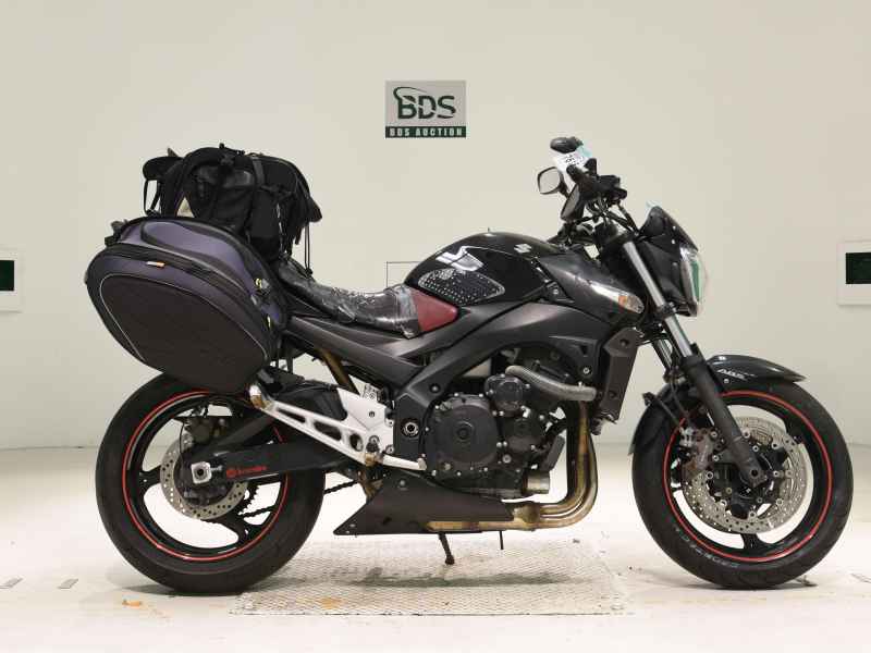 Suzuki GSR400 2009